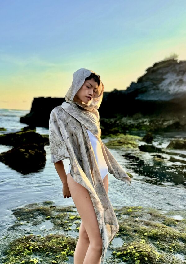 Botanical Maxi Hoodie Scarf - immagine 3