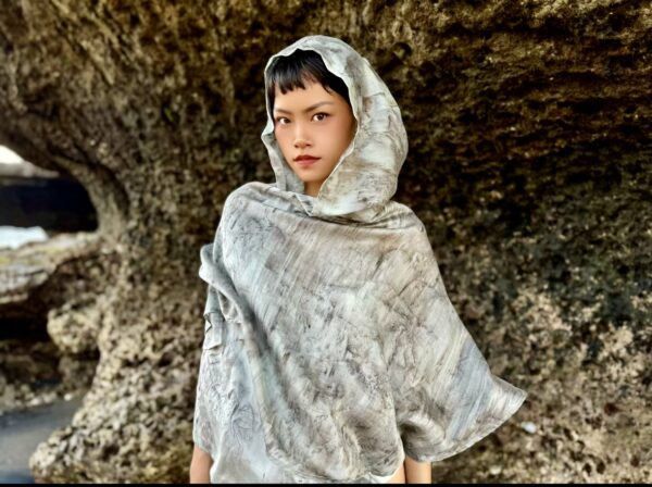 Botanical Maxi Hoodie Scarf - immagine 2